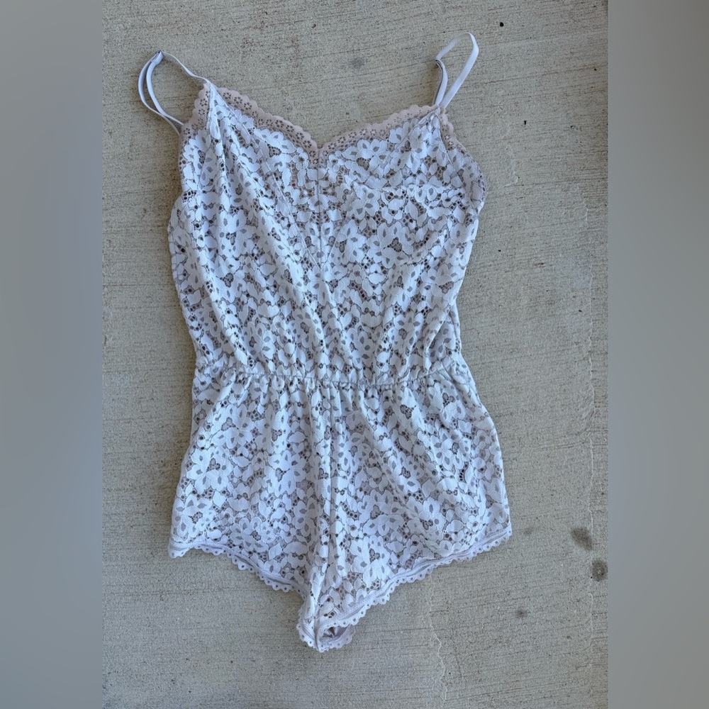 Victoria's Secret White Eyelet Floral Bodysuit Chemise, Size Small